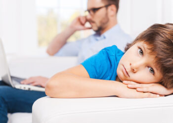 Why parents need to put their phone away