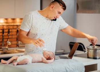 Daddy Duty 101: How to properly prepare for your baby before and after the birth